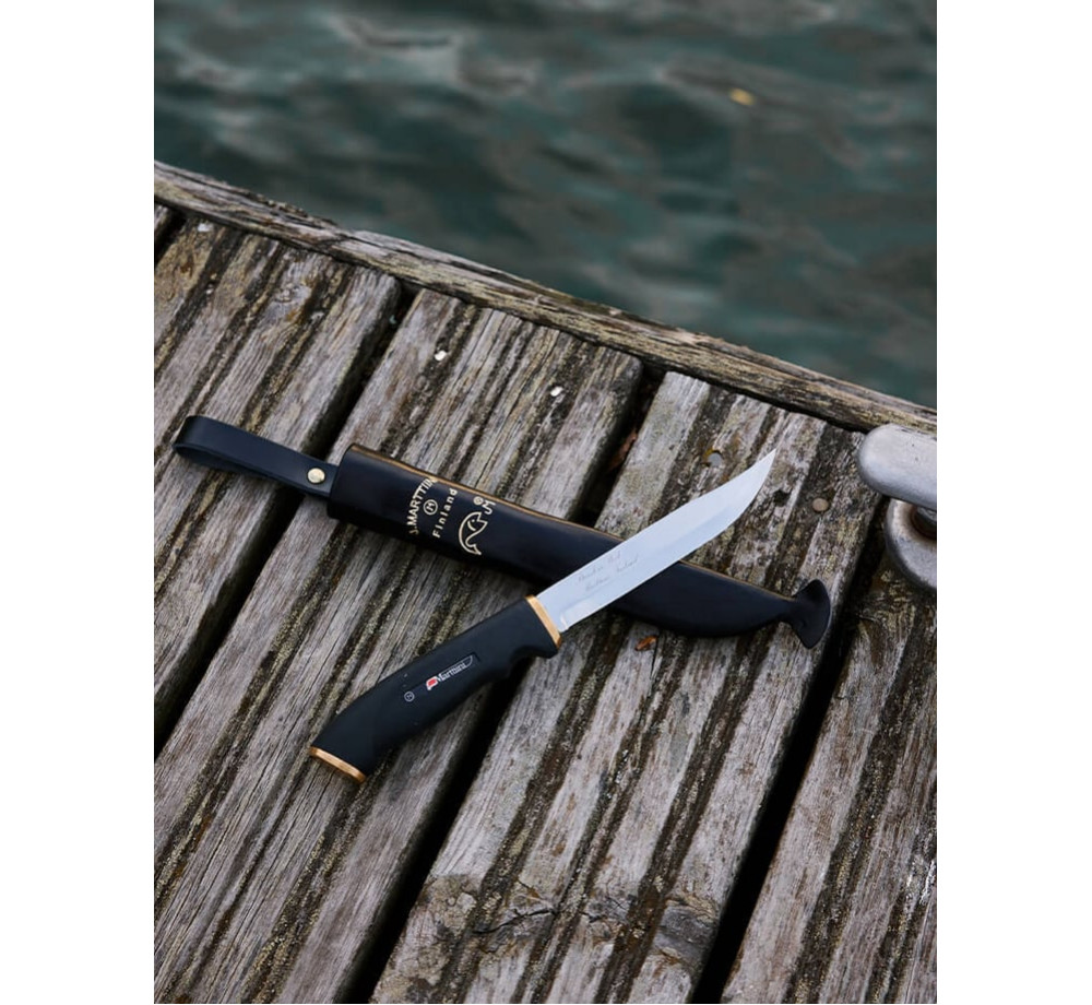 Нож Marttiini Soft Handle Hunting 215015, 13 см острие, гумена дръжка, кожена кания