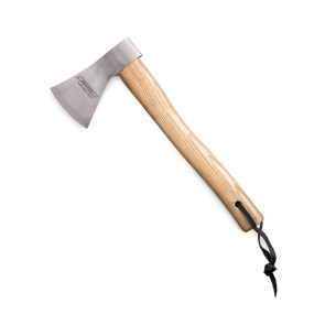 Брадва Marttiini Hiking Axe, въглеродна стомана, ясенова дръжка, кожен предпазител 
