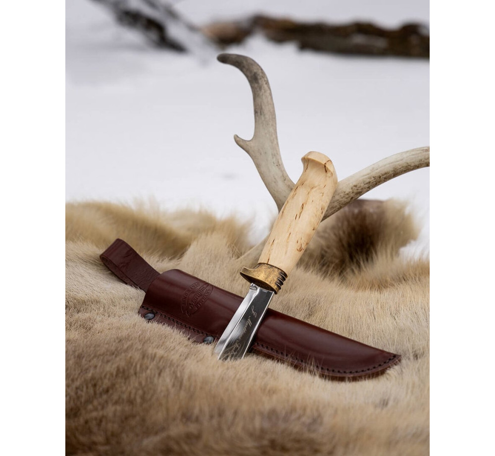 Marttiini Deluxe Skinner – Stainless Steel Blade, Waxed Curly Birch Handle, Leather Sheath Marttiini Deluxe Skinner – Stainless Steel Blade, Waxed Curly Birch Handle, Leather Sheath